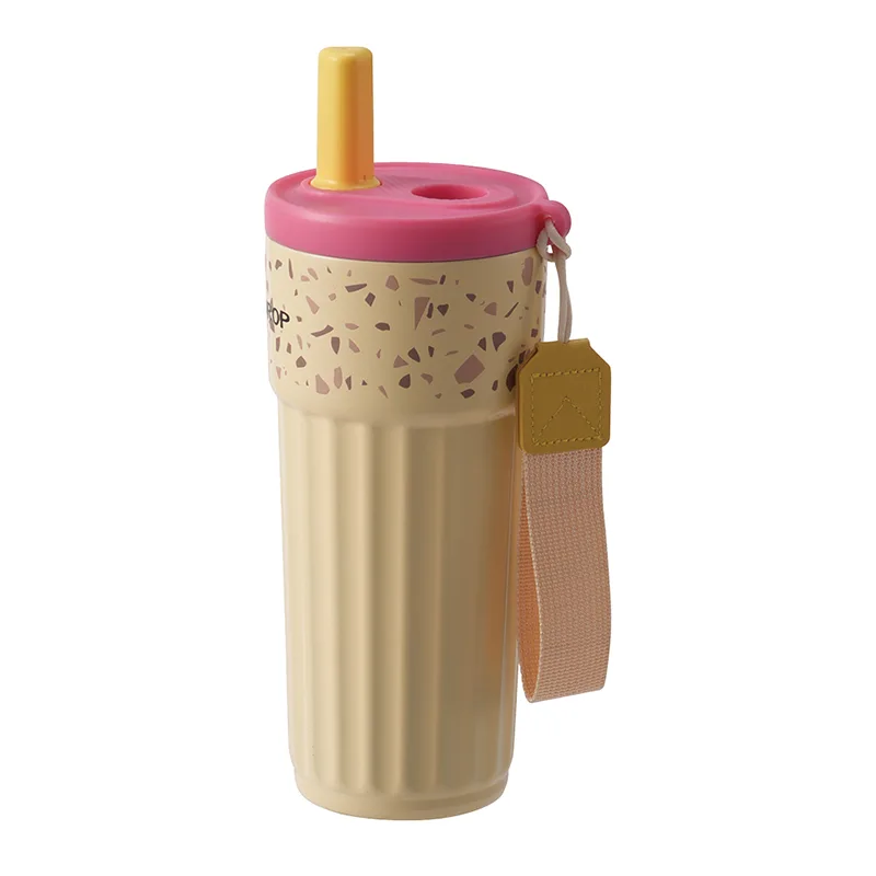 Cana care mentine cafeaua fierbinte